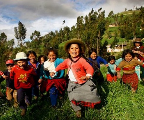 Perú sigue modelo equilibrado de generación de riqueza e inclusión