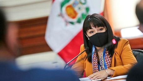 ¿La Premier no es anti minera?