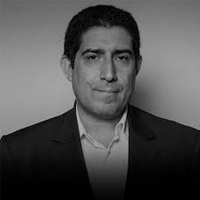 Un gobierno enano que se cree gigante